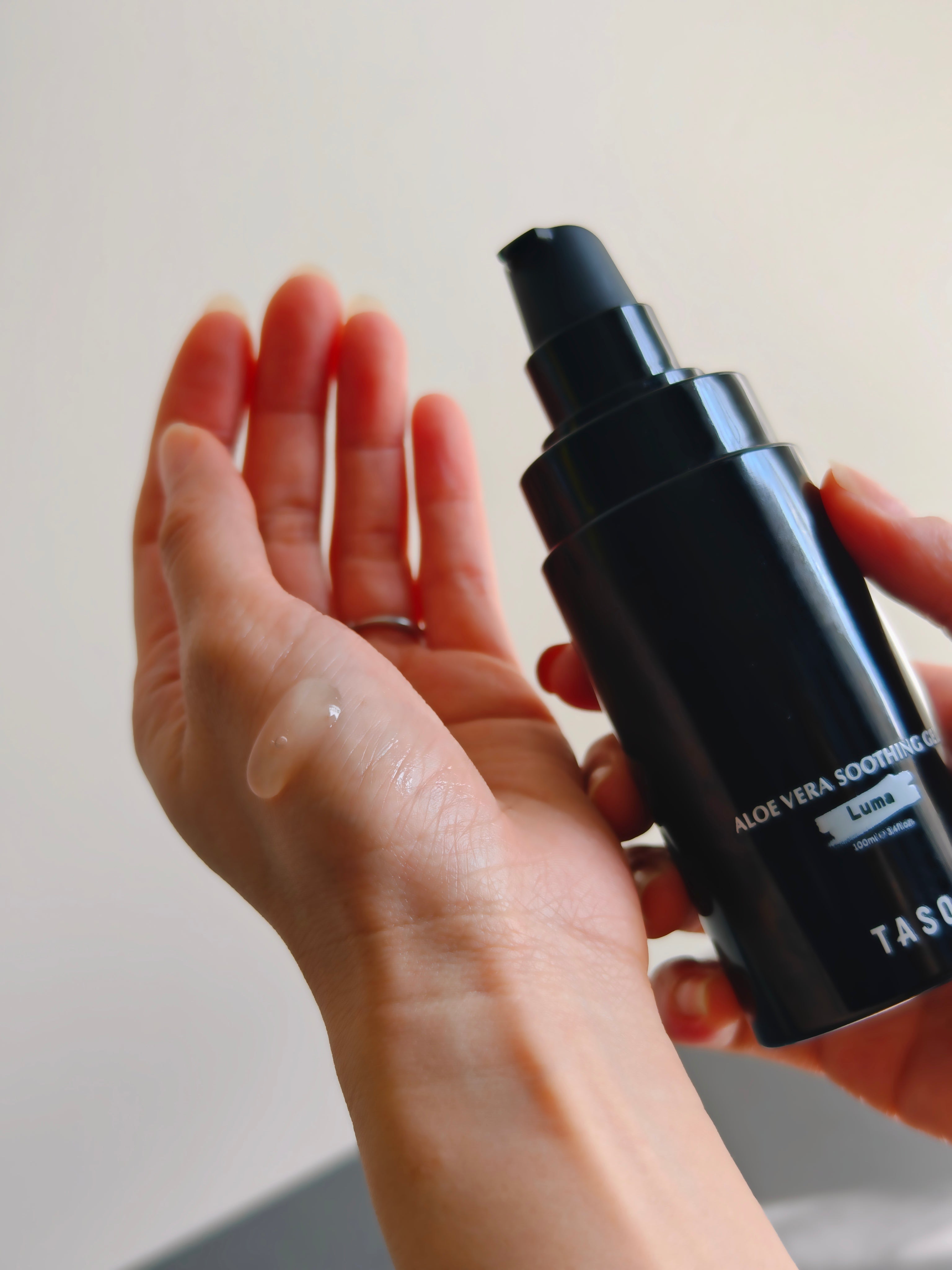 Luma Collection 舒敏蘆薈透明質酸凝膠+銀耳長效保濕修護身體乳套裝